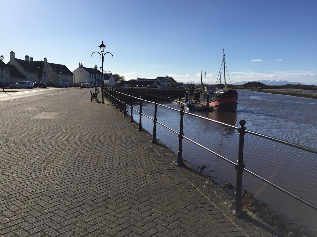 ホテル Irvine Bay エクステリア 写真